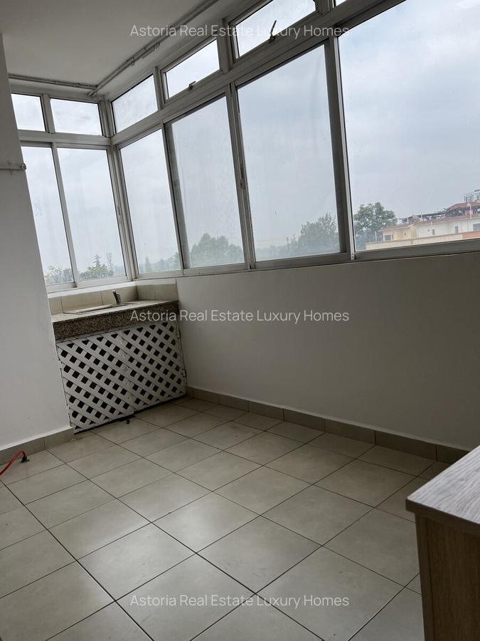 3 Bed Apartment with En Suite at 2026-438 - 12