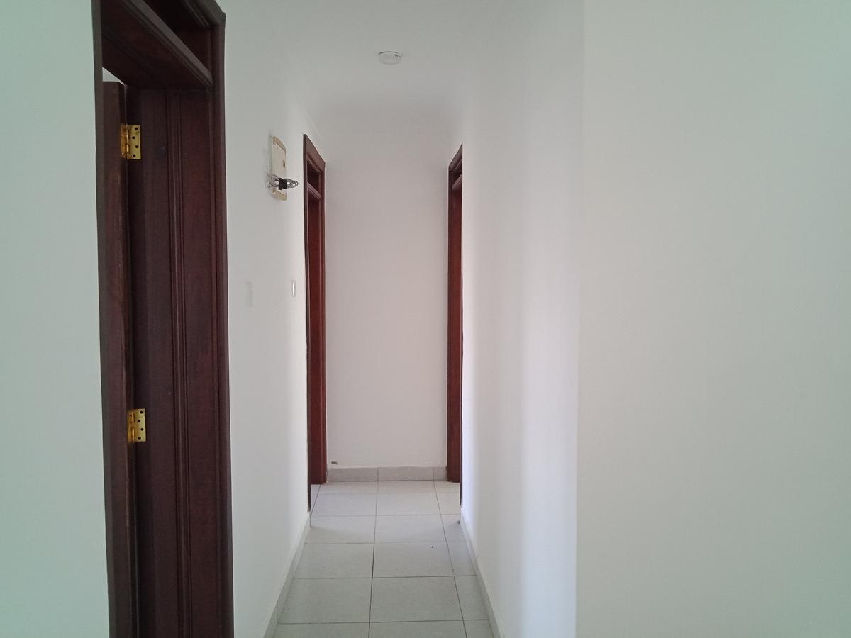 4 Bed Townhouse with En Suite in Kamakis - 5