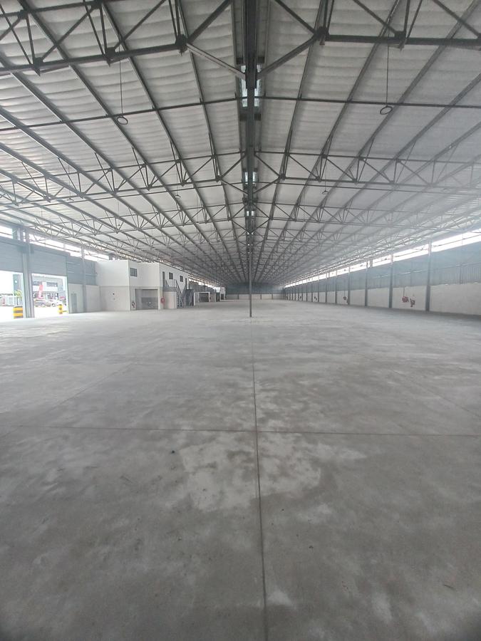 200,000 m² Warehouse with Backup Generator at Eastern Bypass Northlands - 15