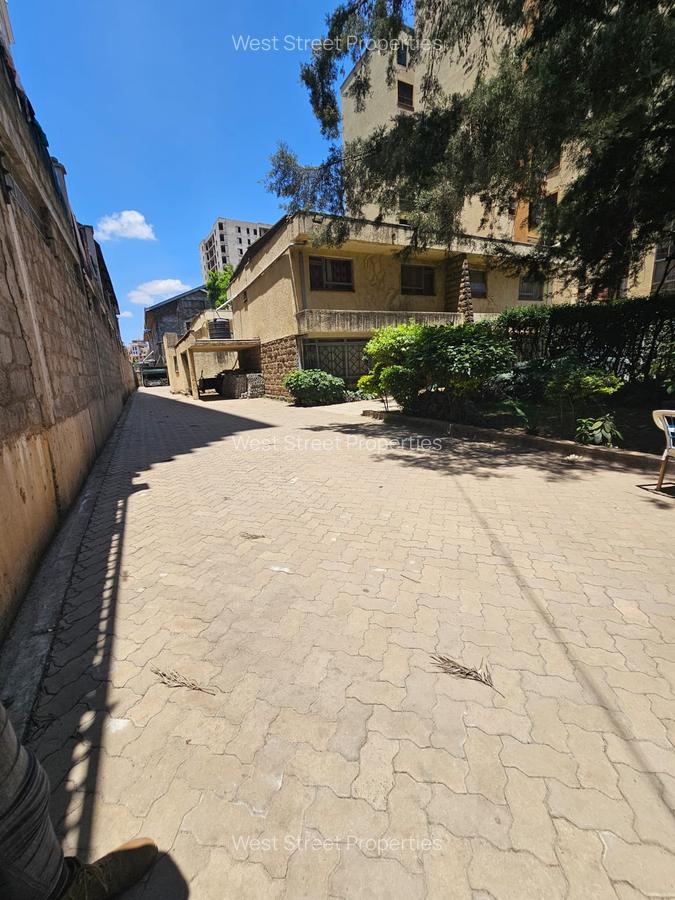 Land at Taya Center - 5