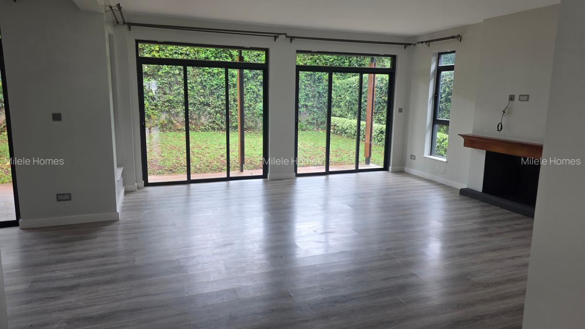 5 Bed Townhouse with En Suite at Paradise - 18