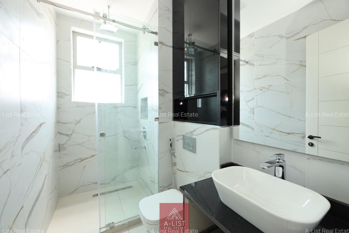 4 Bed Apartment with En Suite at General Mathenge - 10