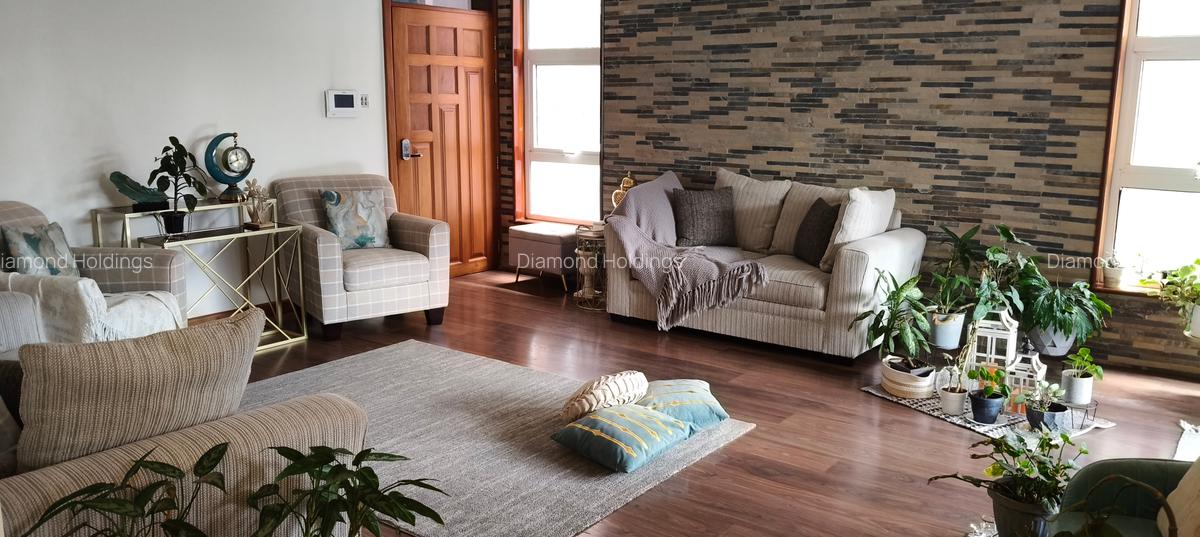 Furnished 4 Bed Apartment with En Suite at Parklands - 13