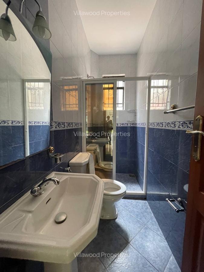 4 Bed Townhouse with En Suite in Spring Valley - 9