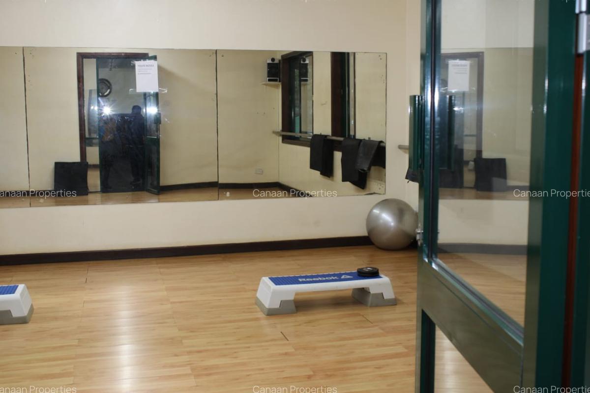 4 Bed Townhouse with Swimming Pool in Westlands Area - 15