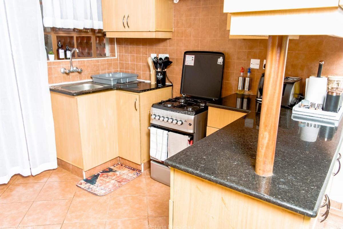 Serviced 2 Bed Apartment with En Suite in Westlands Area - 11