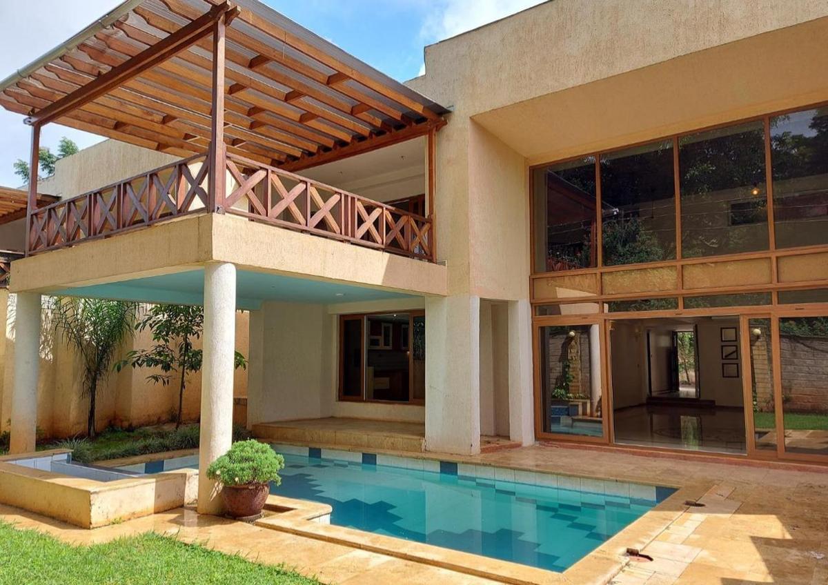 5 Bed Villa with En Suite at Lavington - 7