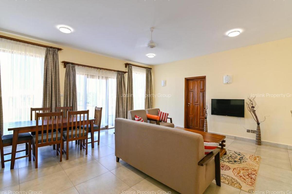 Serviced 3 Bed Apartment with En Suite in Mombasa CBD - 6