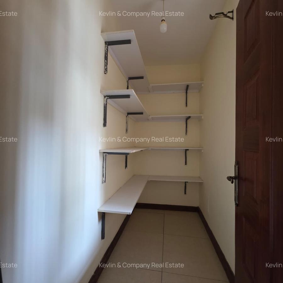 4 Bed Apartment with En Suite in Parklands - 6