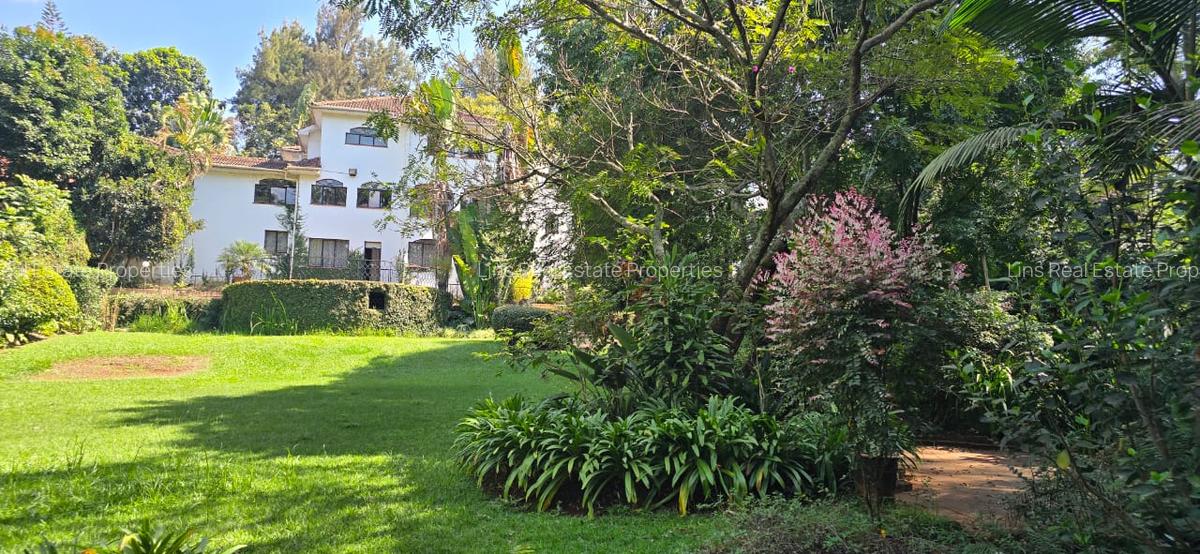 5 Bed Townhouse with En Suite in Nyari - 2