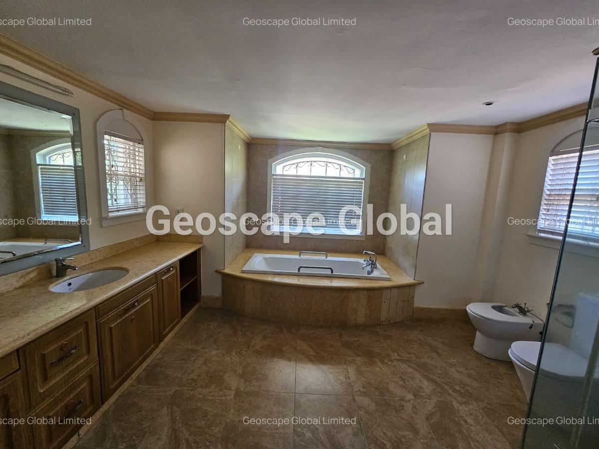 4 Bed House with En Suite in Kitisuru - 10