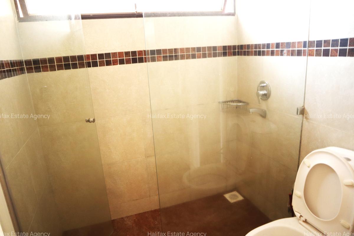 3 Bed Apartment with En Suite in Westlands Area - 13