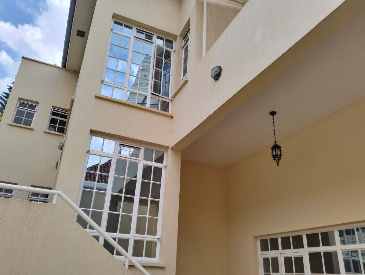 4 Bed Townhouse with En Suite in Kyuna - 7