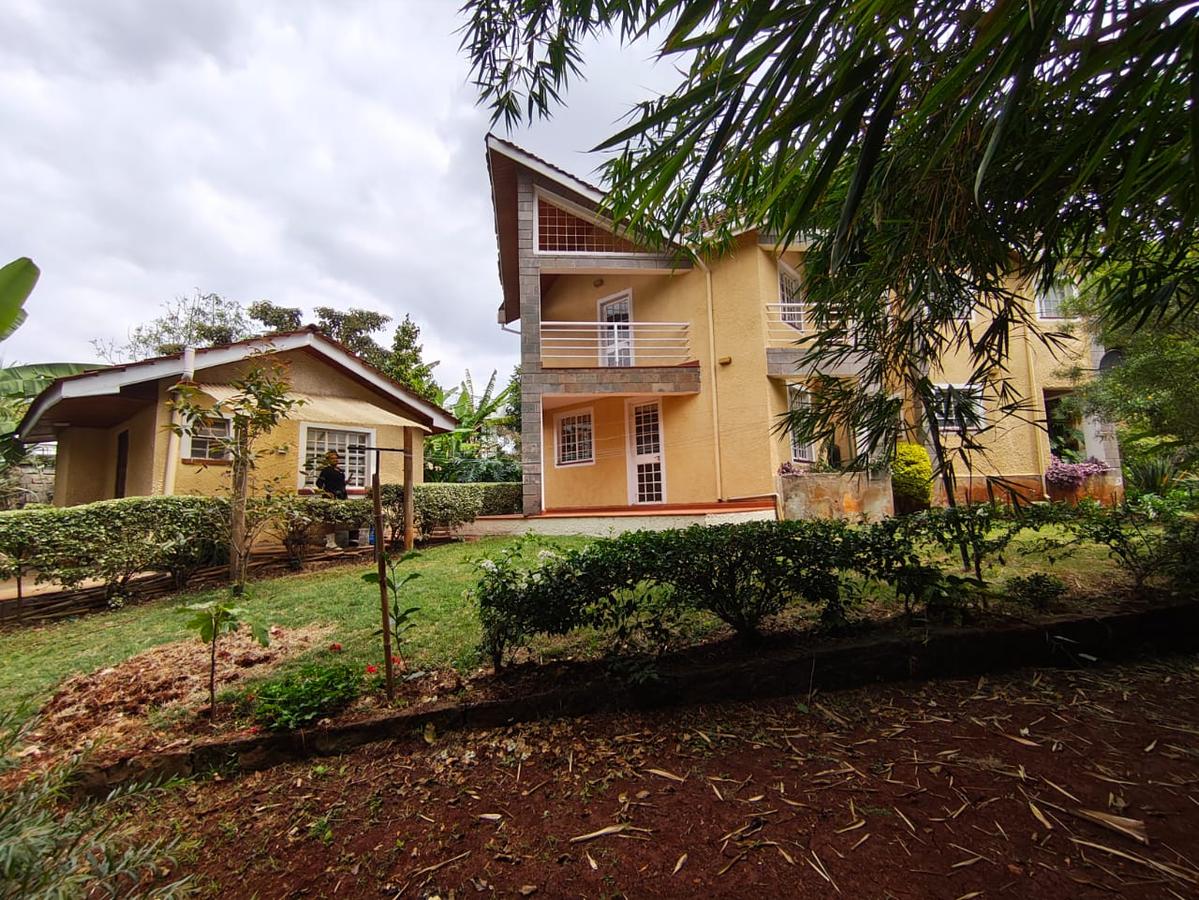 3 Bed House with En Suite at Runda - 3