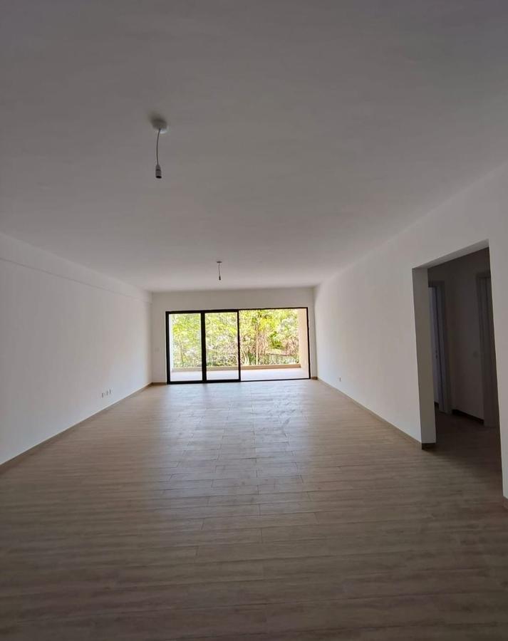 3 Bed Apartment with En Suite in Lavington - 1