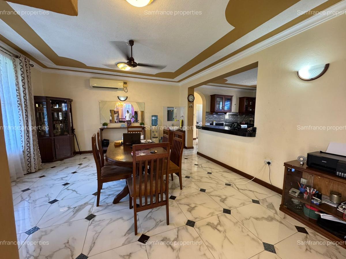 5 Bed Villa with En Suite at Utange - 4