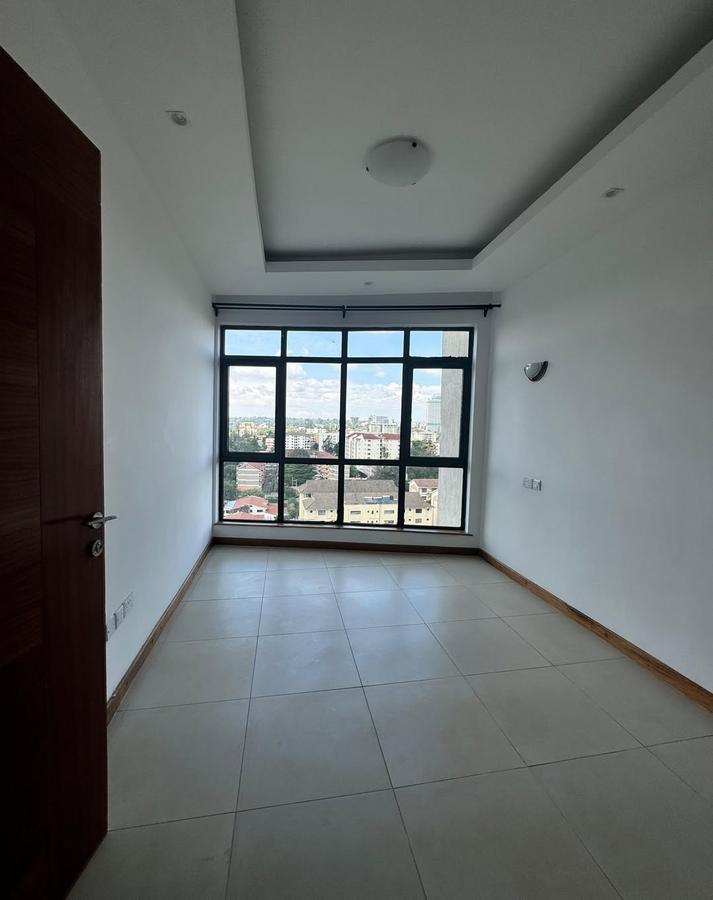 2 Bed Apartment with En Suite at Raphta Road - 15