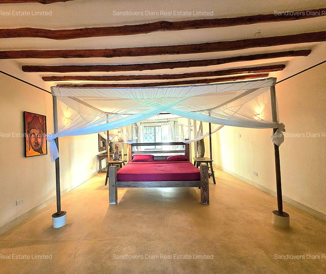 6 Bed Villa with En Suite in Diani - 12