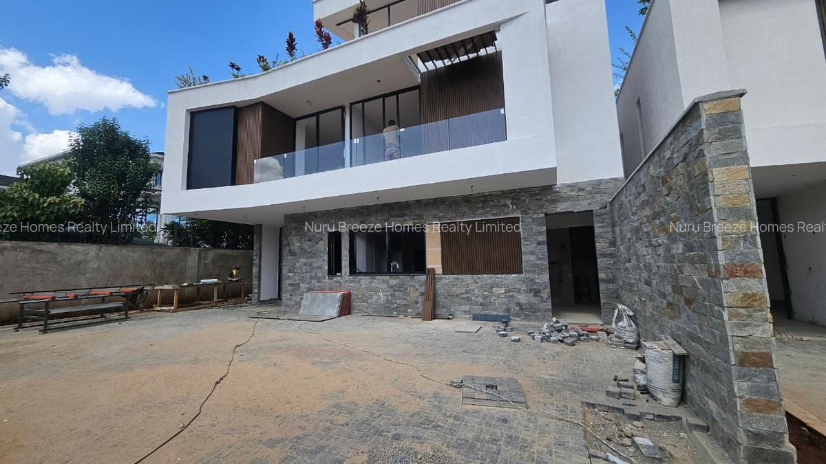 4 Bed Townhouse with En Suite in Kiambu Road - 11