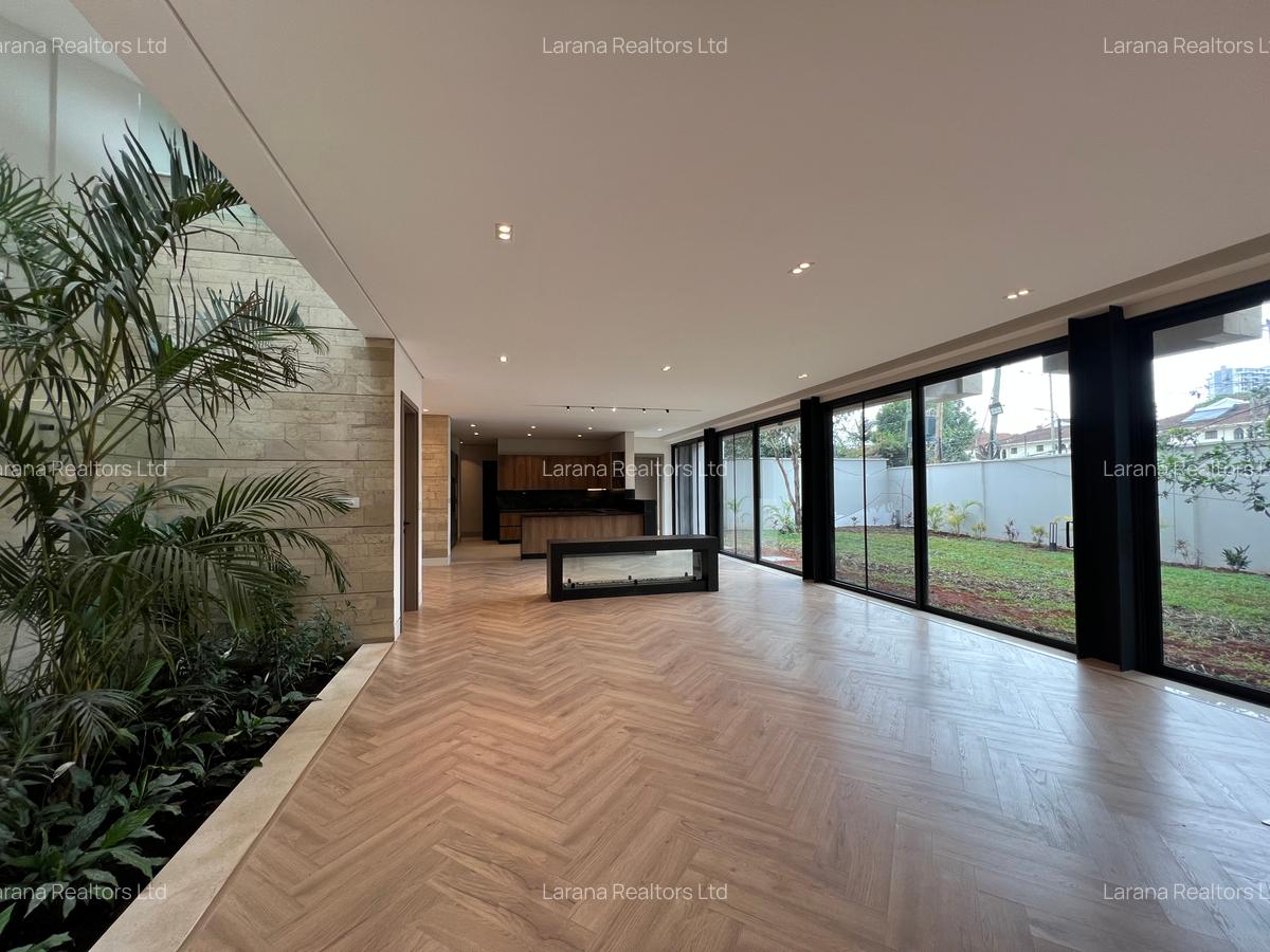 5 Bed Townhouse with En Suite at Grevillea Grove - 2