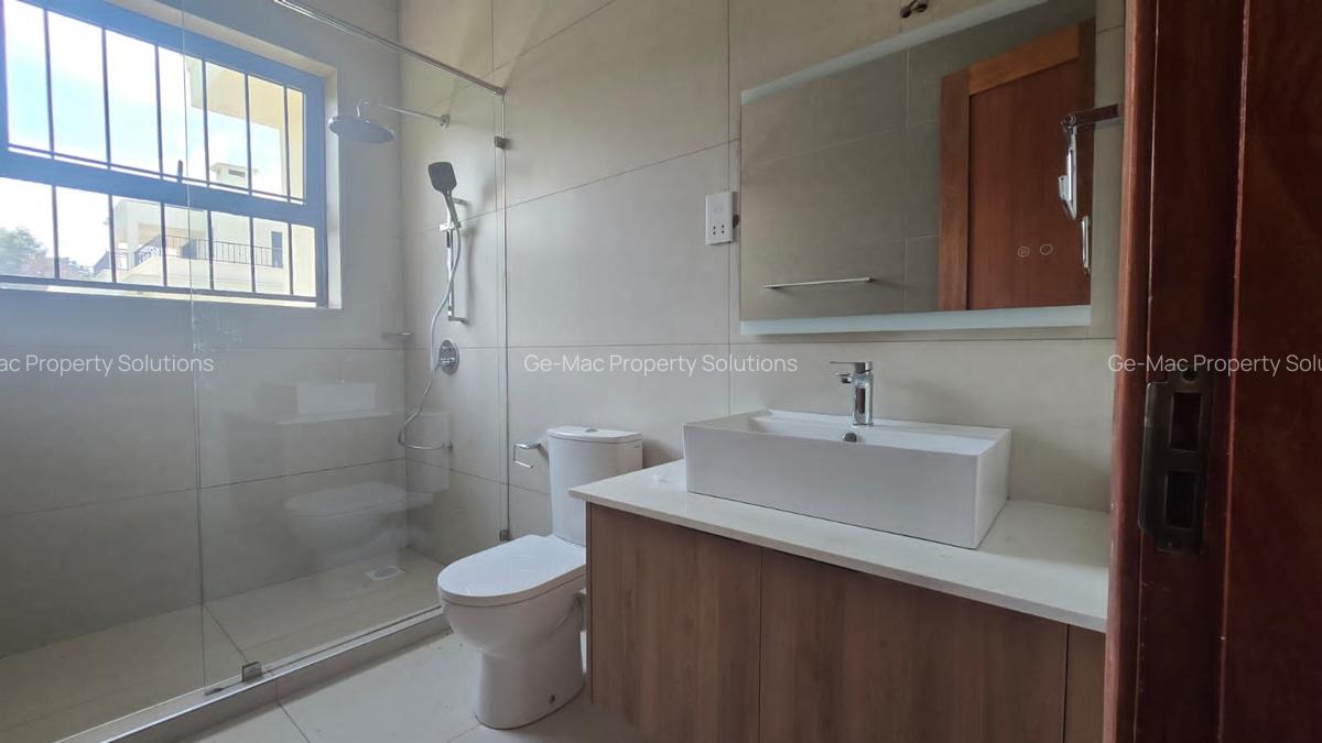 5 Bed House with En Suite in Loresho - 6