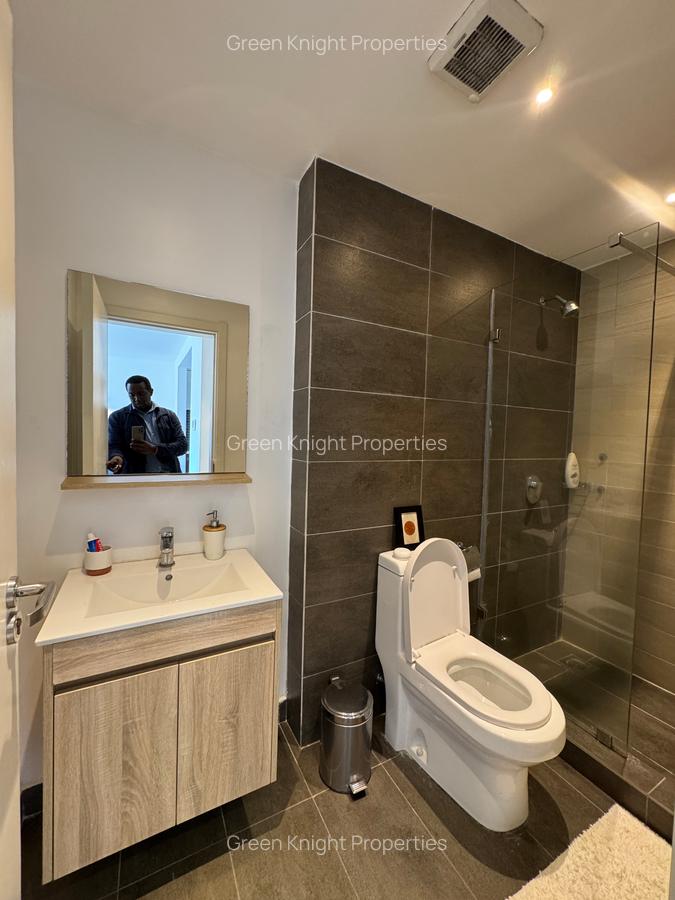 Serviced 1 Bed Apartment with En Suite in Lavington - 2