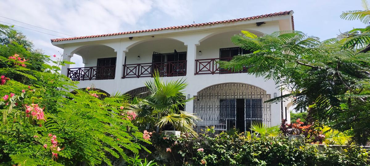 4 Bed Townhouse with En Suite in Vipingo - 15