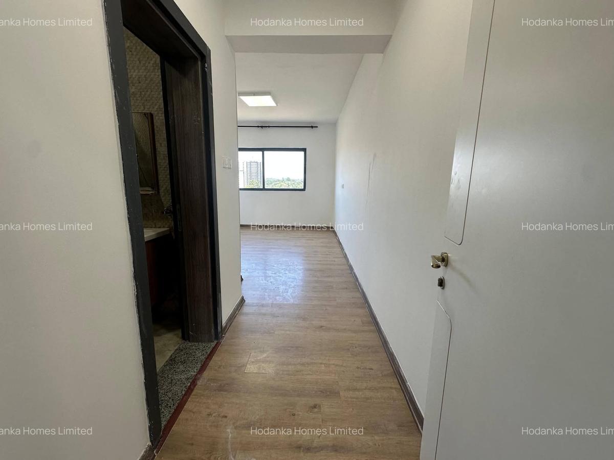 Serviced 2 Bed Apartment with En Suite in Kileleshwa - 12