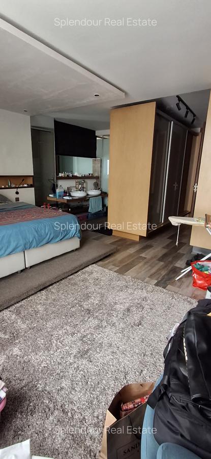 4 Bed Apartment with En Suite in Parklands - 7