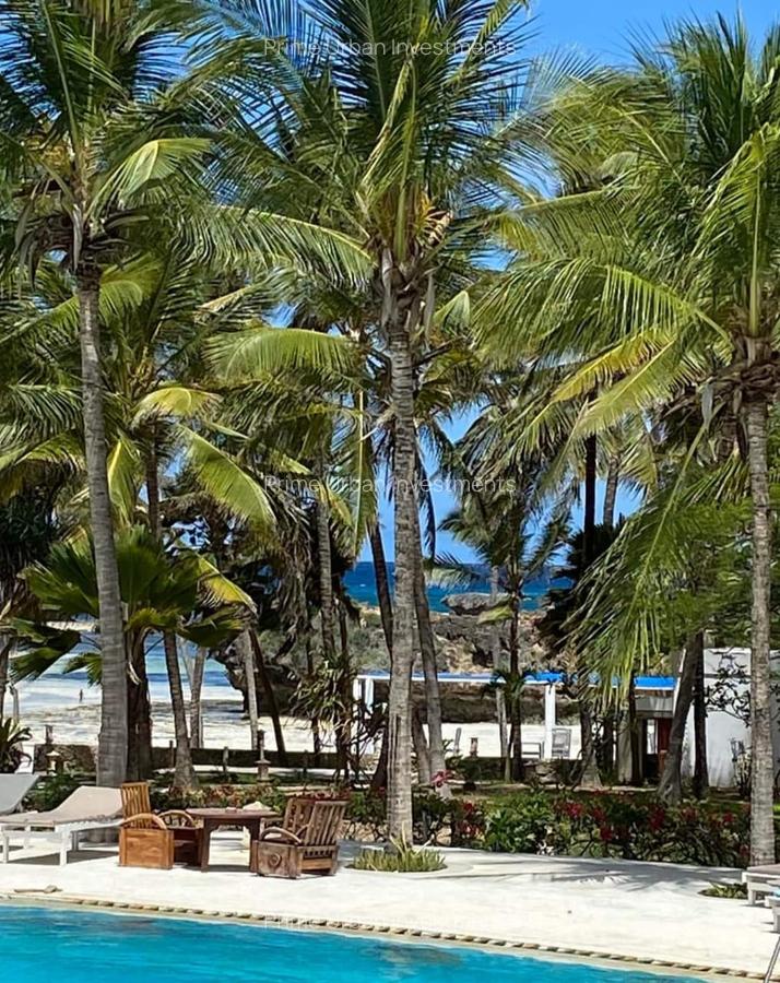 Furnished 10 ac Commercial Property with Service Charge Included in Watamu - 9