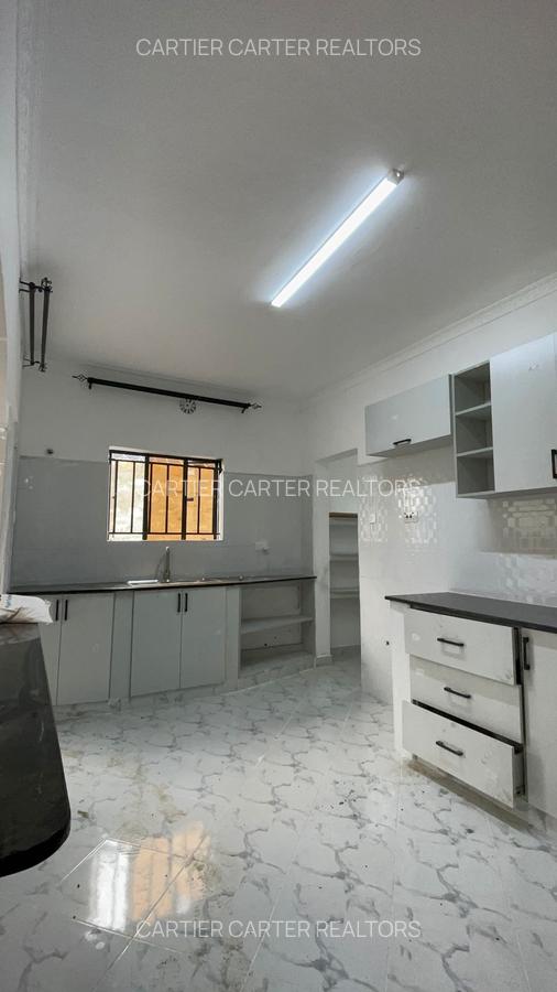 3 Bed Villa with En Suite in Kitengela - 5