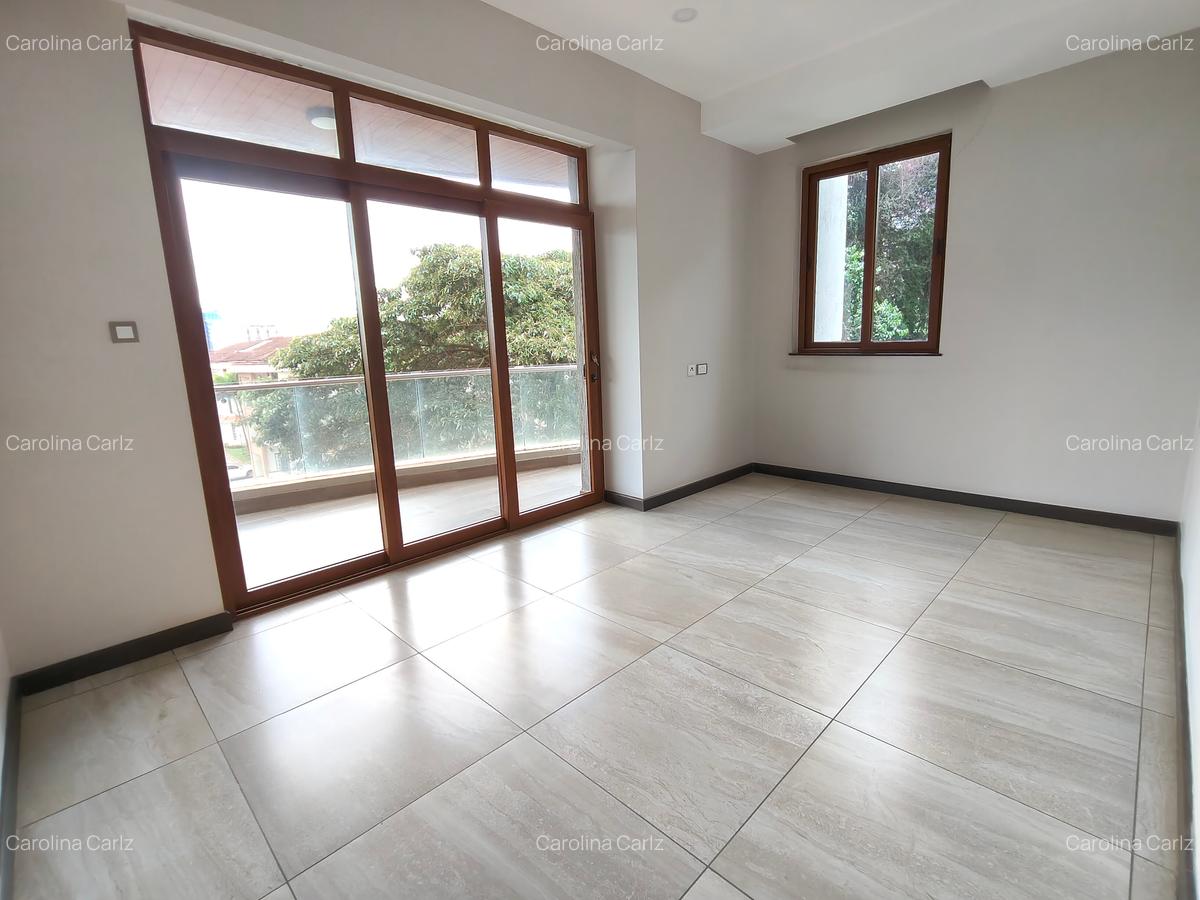3 Bed Apartment with En Suite in Gigiri - 20