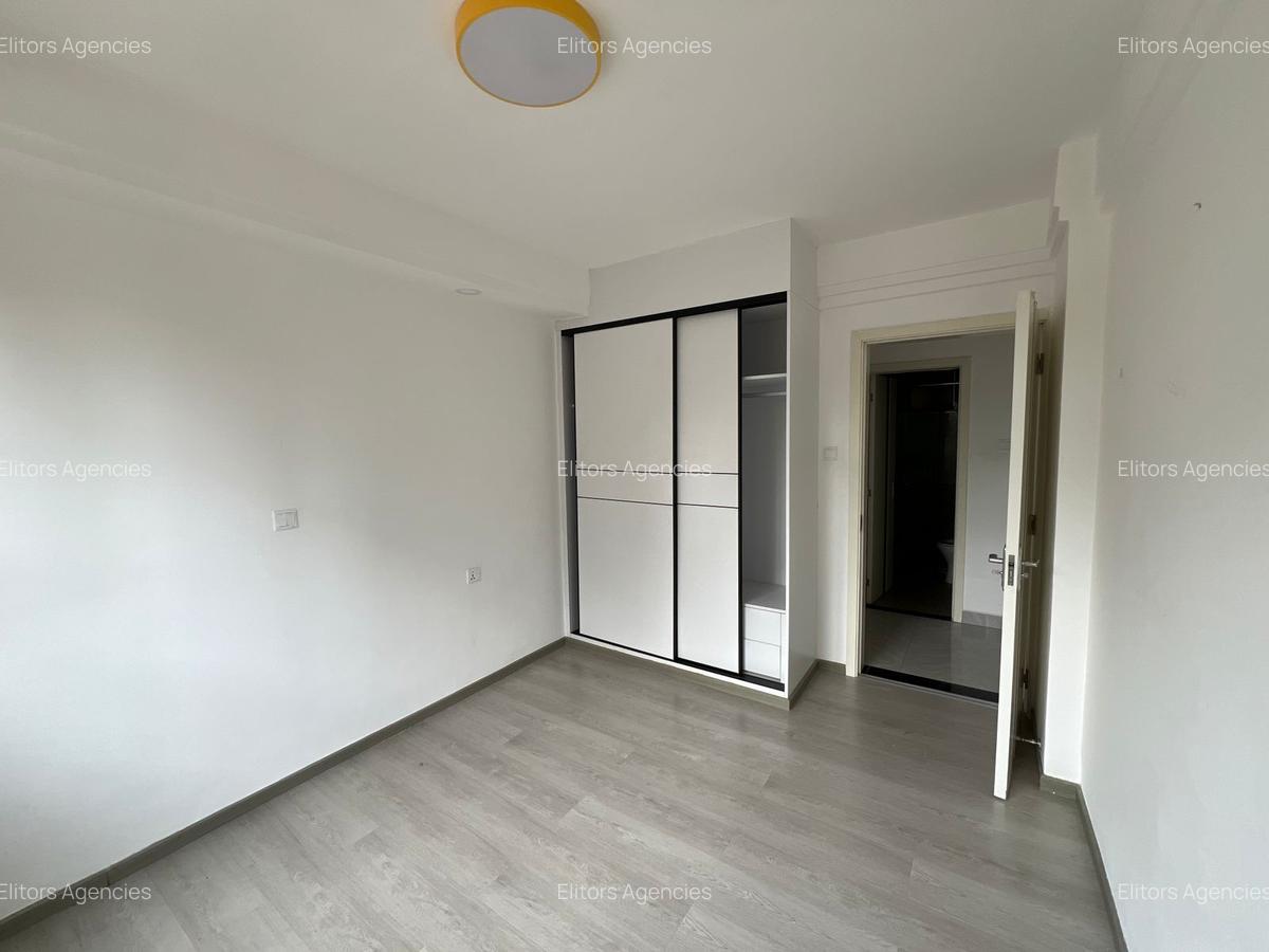 1 Bed Apartment with En Suite at Wood Avenue - 8