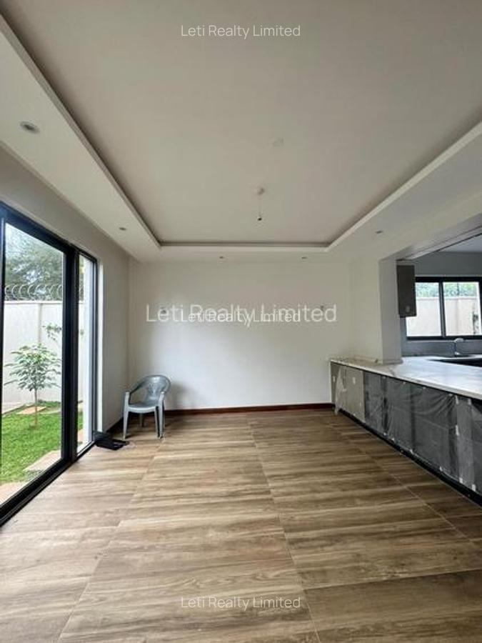 6 Bed Townhouse with En Suite in Lavington - 7