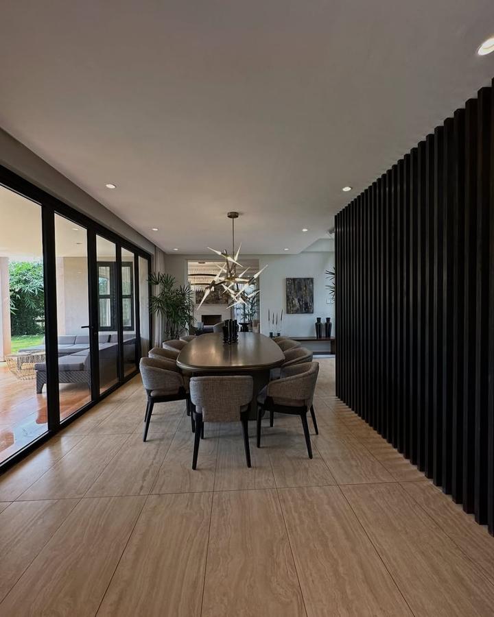5 Bed House with En Suite in Runda - 4