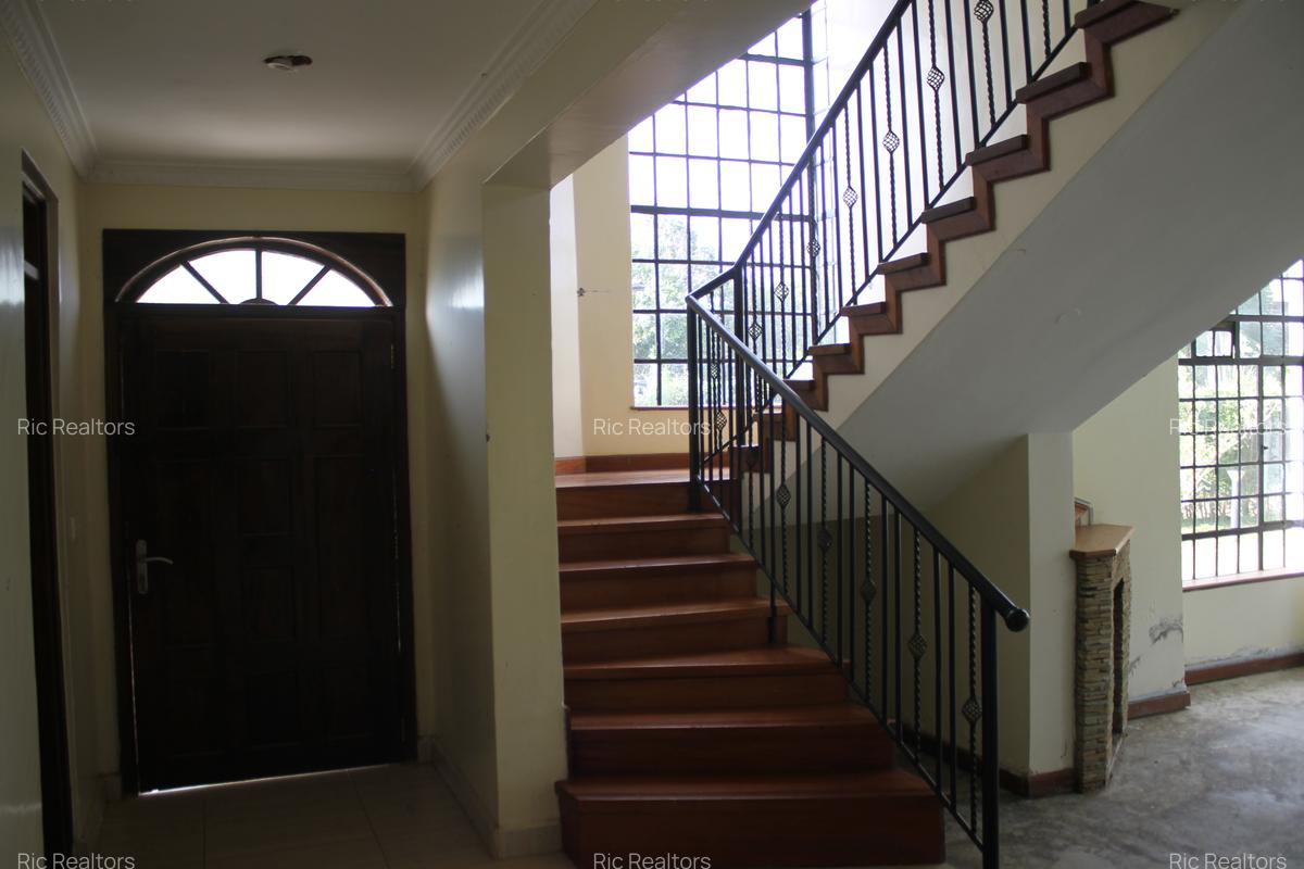 4 Bed Townhouse with En Suite at Karen - 11