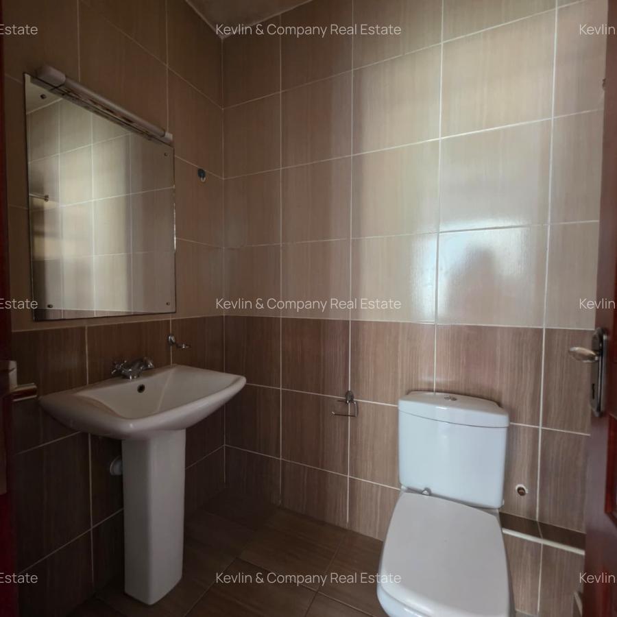 2 Bed Apartment with En Suite in Lavington - 11