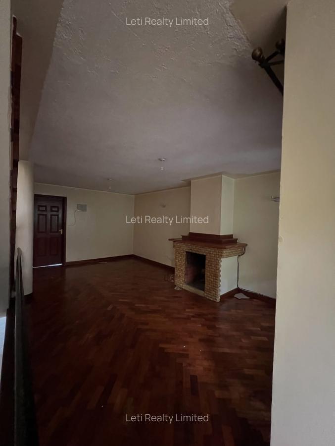 4 Bed Townhouse with En Suite in Lavington - 5