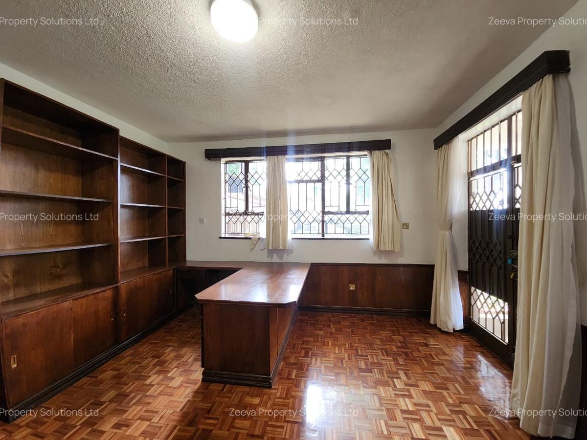 5 Bed House with En Suite in Runda - 7