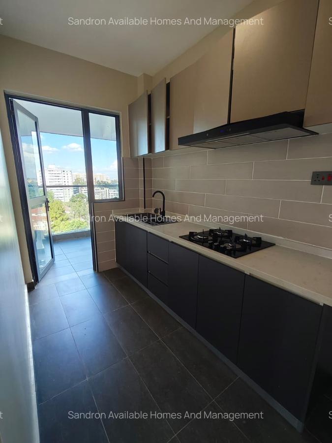 2 Bed Apartment with En Suite in Lavington - 17