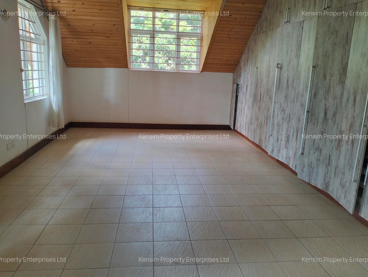 5 Bed Townhouse with En Suite in Rosslyn - 14