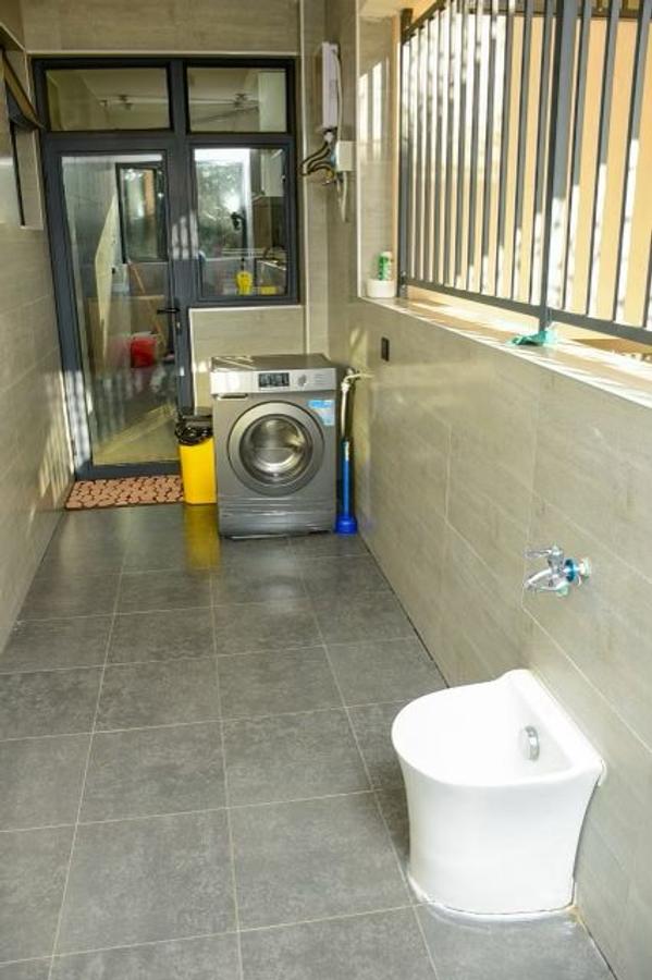 Serviced 3 Bed Apartment with En Suite in Lavington - 5