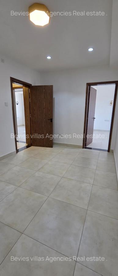 4 Bed Apartment with En Suite at Parklands - 18