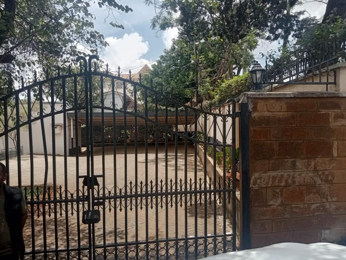 Residential Land in Riverside - 2