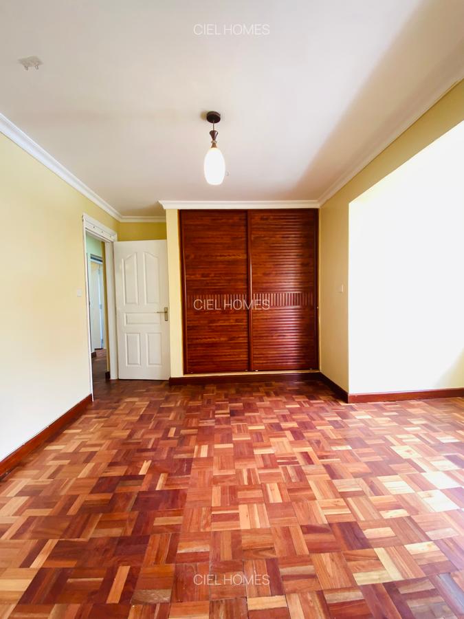 5 Bed Townhouse with En Suite in Kileleshwa - 11