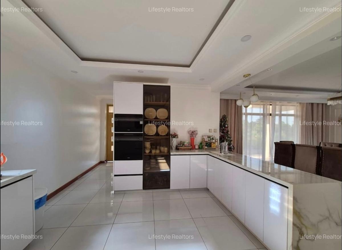 4 Bed House with En Suite at Riabai Road - 8