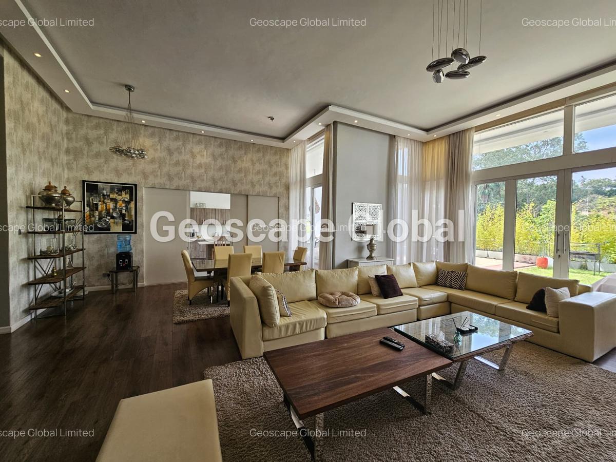 4 Bed Townhouse with En Suite in Spring Valley - 3