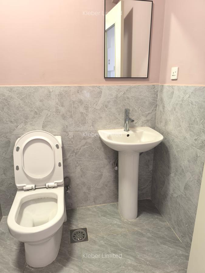 1 Bed Apartment with En Suite at Wanyee Road - 7