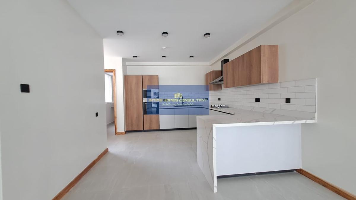 4 Bed Apartment with En Suite in Spring Valley - 8