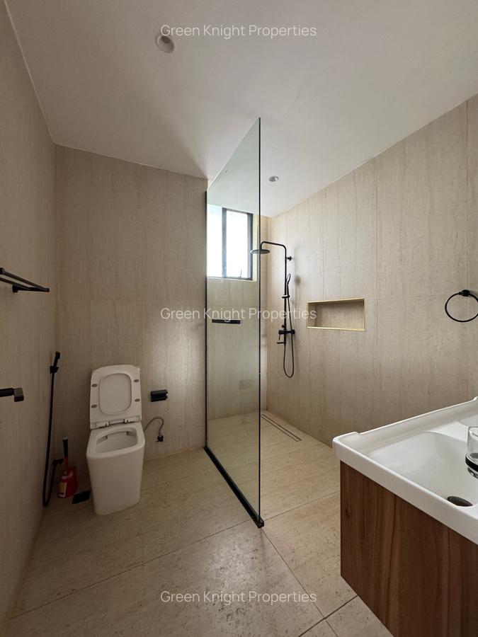 Serviced 3 Bed Apartment with En Suite in Westlands Area - 12